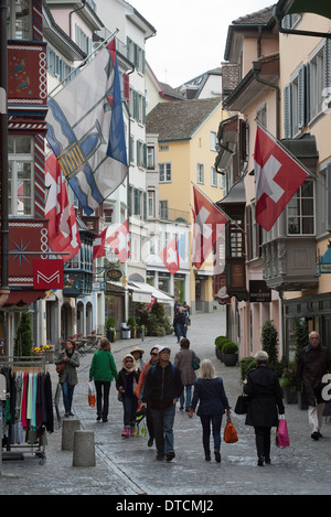 Fußgängerzone der alten Stadt Zürich Schweiz Stockfotografie - Alamy