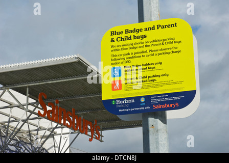 Parkplatz Schild Sainsbury's Store, England UK Stockfoto