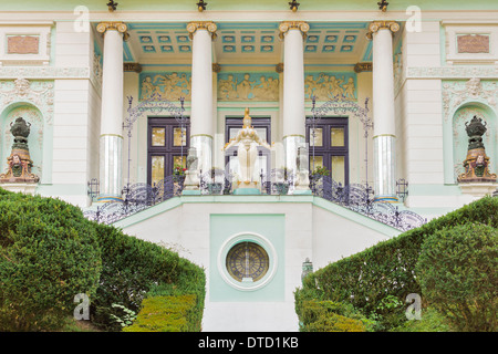 Eingang des Ernst-Fuchs-Museum in einem Gebäude vom Architekten Otto Wagner, Wien, Österreich Stockfoto