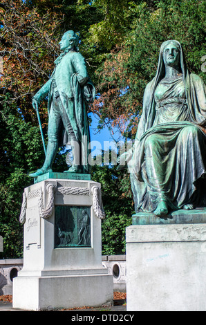 Straßburg, Melpomene Muse der Tragödie und Johann von Goethe Statuen des Bildhauers Ernst Waegener 1904, Neustadt, Elsass, Frankreich, Europa, Stockfoto