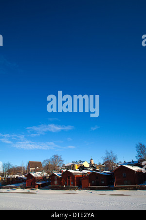 Porvoo, Finnland - Winter-Blick über den Fluss in Richtung Altstadt Stockfoto