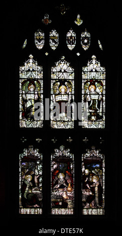 Buntglasfenster bei den Kempe Studios (1888); Abraham Entertainment the Angels, St. Mary the Virgin, Cannington, Somerset England Stockfoto