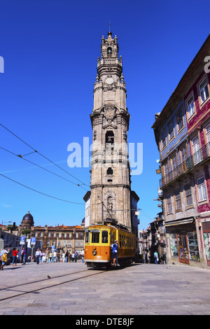 Torre Dos Clerigos - Clerigos Turm in Porto, Portugal Stockfoto