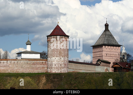 Susdal, Türme unseres Erlösers und St Euthymios Kloster Stockfoto