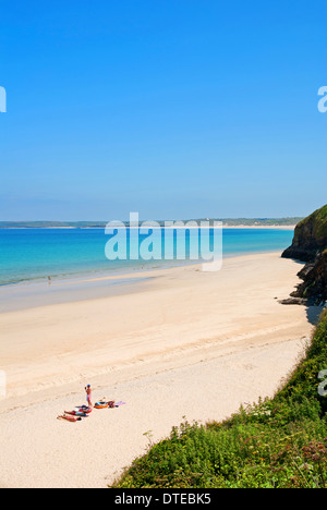 Die einsamen Strand Carbis Bay in der Nähe von St.Ives in Cornwall, Großbritannien Stockfoto