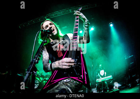 Toronto, Ontario, Kanada. 16. Februar 2014. ALEXI LAIHO Fronten der melodic-Death-Metal-Band aus Finnland, Children of Bodom, während ihre ausverkaufte Show im Sound Academy. Bildnachweis: Igor Vidyashev/ZUMAPRESS.com/Alamy Live-Nachrichten Stockfoto