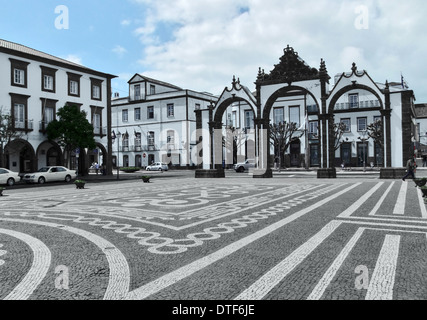 urbane Landschaft in Ponta Delgada, Hauptstadt der Azoren auf der Insel São Miguel, der größten Insel des Azoren-Archipels Stockfoto