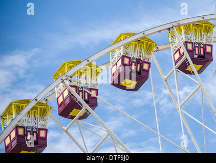 Bunten Riesenrad befindet sich auf der Geelong Eastern Beach Vorland Australien Stockfoto