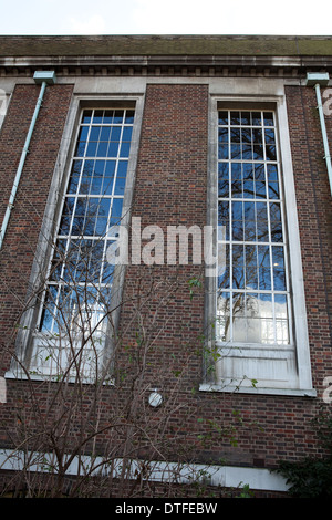 Fenster von St. Marien Kirche, Upper Street, Islington, Nord-London, UK, England Stockfoto