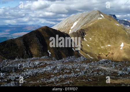 Sgurr eines Mhaim und des Teufels Ridge, Bestandteil der Ring Steall über Glen Nevis, Lochaber Stockfoto