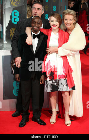 London, UK. 16. Februar 2014. Emma Thompson mit Tochter Gaia Wise, Sohn Tindyebwa Agaba und Mann Greg Wise 67. British Academy Film Awards an der Königlichen Oper besuchen. Bildnachweis: Dpa picture Alliance/Alamy Live News Stockfoto