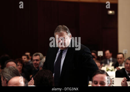 Thessaloniki, Griechenland. 17. Februar 2014. Stellvertretender Ministerpräsident und Minister für auswärtige Angelegenheiten Evangelos Venizelos hält Rede bei einer Konferenz, organisiert von The Economist unter dem Titel "das Meer Europas: routing der Karte für wirtschaftliches Wachstum". Bildnachweis: Konstantinos Tsakalidis/Alamy Live-Nachrichten Stockfoto