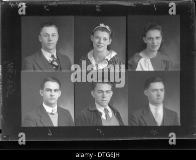 Das Jahrbuch der McGuffey High School von 1935 zeigt eine Reihe von Schülerporträts, die einen historischen Einblick in das Leben der Schüler in Ohio bieten. Diese Kollektion spiegelt die Mode, die sozialen Bräuche und das Bildungsumfeld dieser Zeit wider. Stockfoto