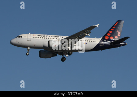 BRÜSSEL AIRLINES AIRBUS A319 Stockfoto