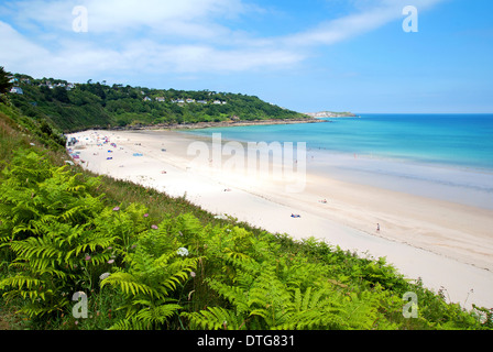 Die einsamen Strand Carbis Bay in der Nähe von St.Ives in Cornwall, Großbritannien Stockfoto