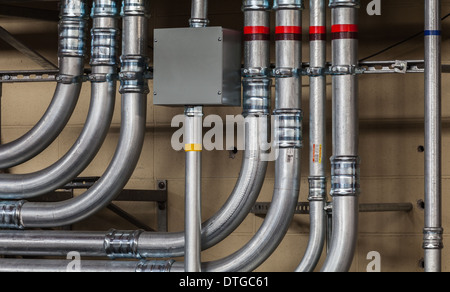 Abstrakte Bild mehrerer elektrische Leitungen Stockfoto