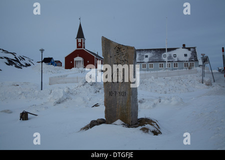 Stein zum Gedenken an. Ersten dänischen königlichen Besuch in Nuuk (Godthab), Grönland Stockfoto