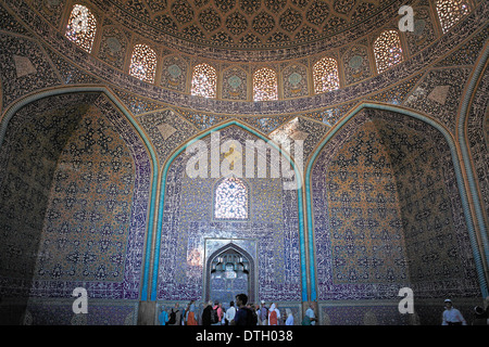 Gewölbte Halle Lotfollah Moschee, Isfahan, Provinz Isfahan, Persien, Iran Stockfoto