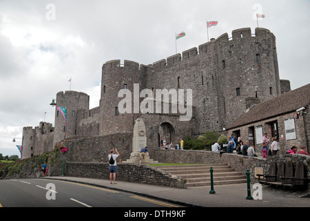 Pembroke Castle, Pembroke, Pembrokeshire, Wales. Stockfoto