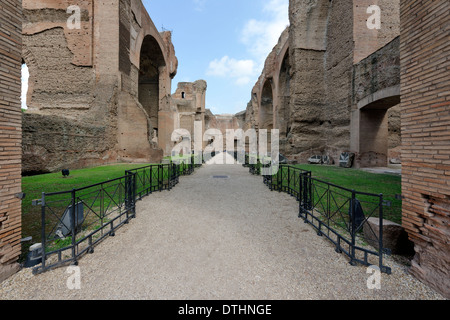 Auf der Suche nach Westen große Frigidarium Mittelhalle Bäder Caracalla Rom Italien Bäder Caracalla (Terme di Stockfoto