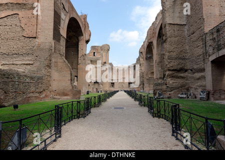 Auf der Suche nach Westen große Frigidarium Mittelhalle Bäder Caracalla Rom Italien Bäder Caracalla (Terme di Stockfoto