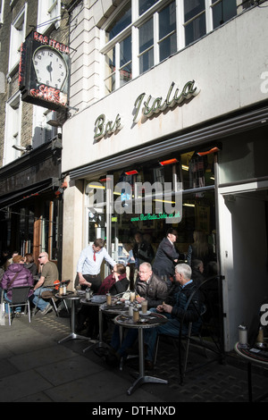 Bar Italia auf Frith Street, London, Vereinigtes Königreich Stockfoto