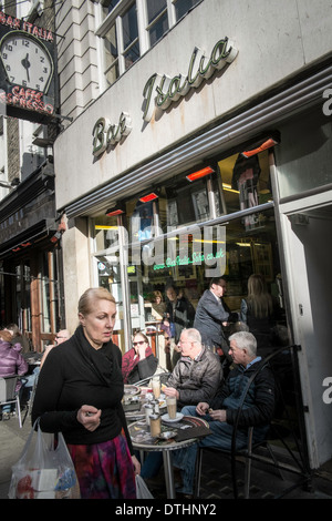 Bar Italia auf Frith Street, London, Vereinigtes Königreich Stockfoto