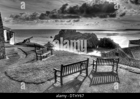 Blick vom Tenby Pembrokeshire Wales St Catherines Insel im schwarzen und weißen HDR walisischen Altstadt Stockfoto