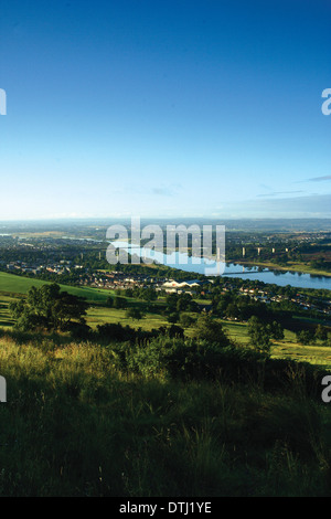 Des Flusses Clyde und der Erskine Bridge von Kilpatrick Hills, Dunbartonshire Stockfoto