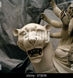 Lion Idol in Kumartuli Kumortuli in Kalkutta Kalkutta in Westbengalen in Indien in Südasien. Kunst tierische Kultur Hindu-Religion religiöse Wildlife Reisen Stockfoto