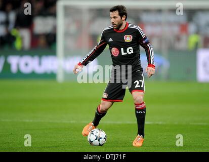 Leverkusen, Deutschland. 18. Februar 2014. Leverkusens Gonzalo Castro in Aktion während der Champions League letzten Runde der sechzehn Match zwischen Bayer 04 Leverkusen und Paris Saint-Germain in Leverkusen, Deutschland, 18. Februar 2014. St. Germain gewann das Spiel mit 0: 4. Foto: Jonas Guettler/Dpa/Alamy Live News Stockfoto