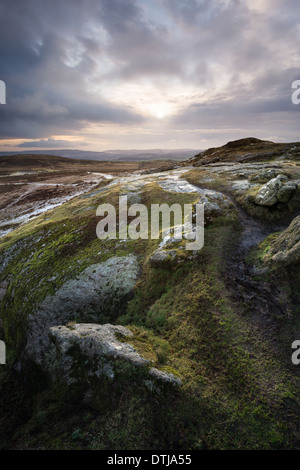 Dartmoor Sonnenaufgang am Sattel Tor Stockfoto