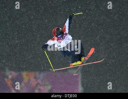 Sotschi, Russland. 18. Februar 2014. Duncan Murray (GBR). Herren ski Halfpipe - Qulification - Rosa Khuter extreme Ski-Zentrum - Sotschi - Russland - 18.02.2014 Credit: Sport In Bilder/Alamy Live News Stockfoto