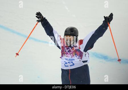 Sotschi, Russland. 18. Februar 2014. James Machon (GBR). Herren ski Halfpipe - Qulification - Rosa Khuter extreme Ski-Zentrum - Sotschi - Russland - 18.02.2014 Credit: Sport In Bilder/Alamy Live News Stockfoto