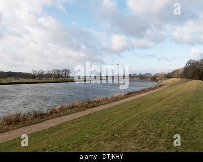 Fluss Elbe bei Geesthacht, Schleswig-Holstein, Deutschland Stockfoto