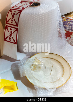 Verpackungsmaterialien für zerbrechliche Gegenstände Stockfoto