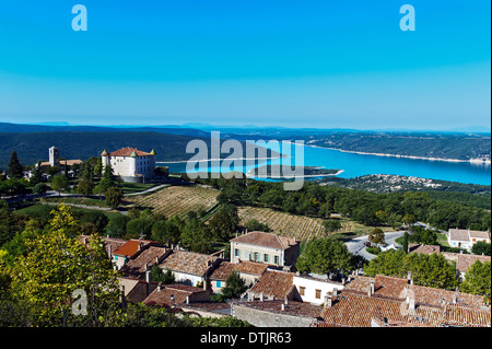 Europa, Frankreich, Var, regionalen natürlichen Parks von Verdon, Gorges du Verdon, Aiguines. Das private Schloss aus der Renaissance Stockfoto