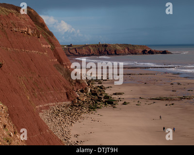 Trias rote Felsen an der Jurassic Coast in der Nähe von Orcombe Punkt, Exmouth, Devon, UK Stockfoto