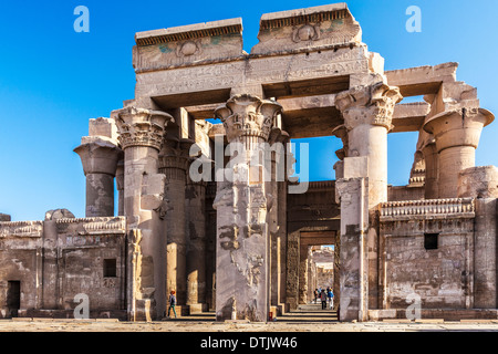 Die alten ägyptischen Tempel in Kom Ombo. Stockfoto