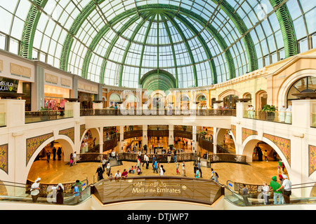 Interieur von der Mall of Emirates Dubai Shopping Mall, Dubai, Vereinigte Arabische Emirate, VAE Naher Osten Stockfoto