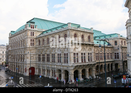 Wien, Österreich - 25 Mai: Wiener Staatsoper im Zentrum von Wien, Österreich am 25. Mai 2010. Stockfoto