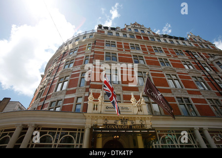 Einen allgemeinen Überblick über The Connaught Hotel im Zentrum von London 29. Juni 2012. Stockfoto