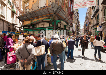 Die engen Gassen von Neapel, Italien Stockfoto