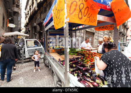 Die engen Gassen von Neapel, Italien Stockfoto