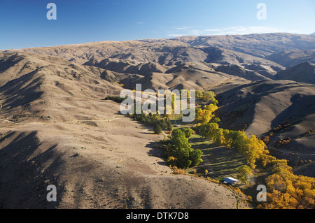 Hawksburn, in der Nähe von Bannockburn, Central Otago, Südinsel, Neuseeland - Antenne Stockfoto