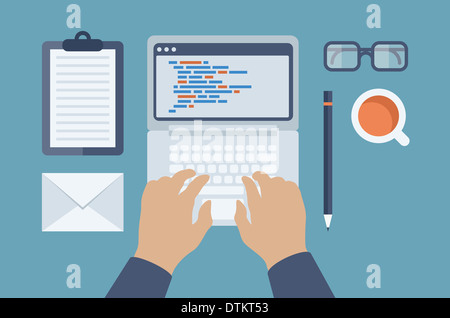 Flaches Design moderne Illustration Konzept der Programmierer oder Coder Workflow für die Webseite Kodierung und HTML-Programmierung Stockfoto
