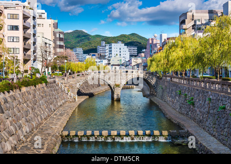 Nagasaki, Japan an historischen Megane "Brille" Brücke über den Fluss Nakashima. Stockfoto
