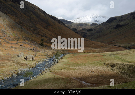 Fluß Esk, Lake District, England im winter Stockfoto