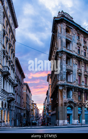 Die schöne Stadt Triest gepflanzt vor der Adria Stockfoto