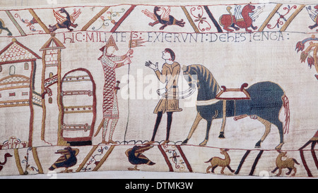 Detail von der Darstellung der normannischen Eroberung Englands im 11. Jahrhundert von Bayeux Stockfoto